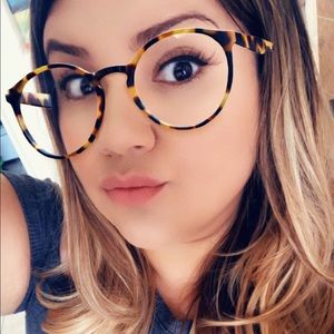 Meet your Posher, Nelly